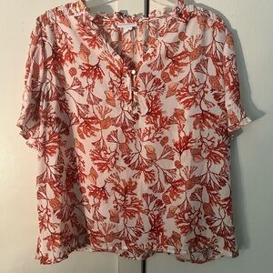 Liz Claiborne // Petite Seashell & Coral Print Blouse